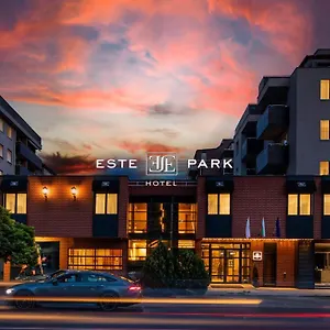 Otel -- Park -- Part Of Urban Chic Luxury Design - Parking & Compliments - Next To Shopping & Dining Mall