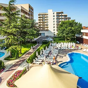מלון Laguna Park & Aqua Club ****